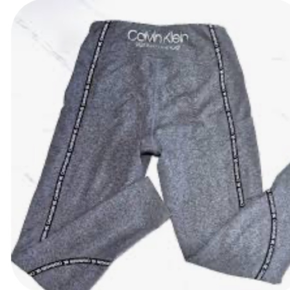 Calvin Klein Gray Performance Stretch Leggings. Sz M